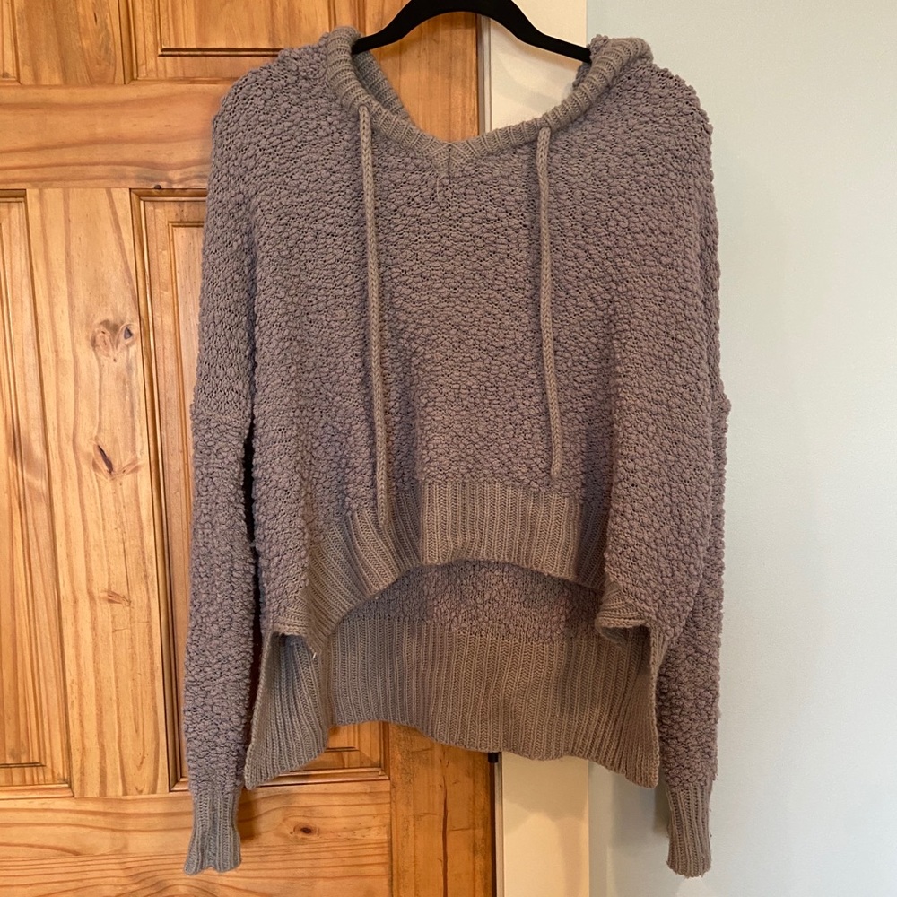 Gray cropped popcorn sweatshirt